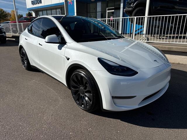 2023 tesla model y performance