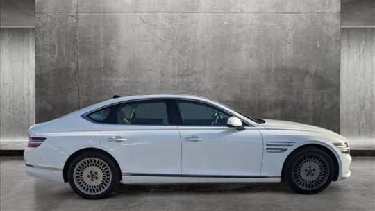 2022 Genesis G80