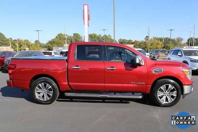 2017 nissan titan sl