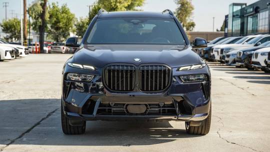 2025 BMW X7