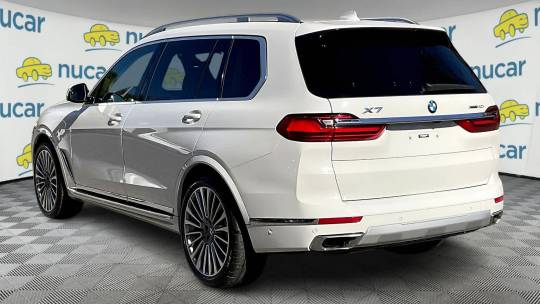 2022 BMW X7