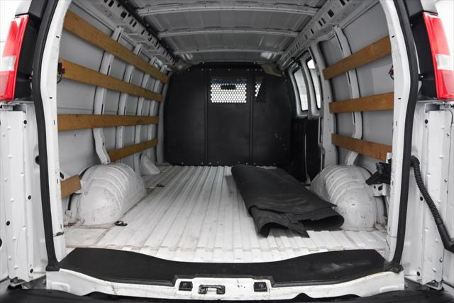 2022 chevrolet express 2500 work van