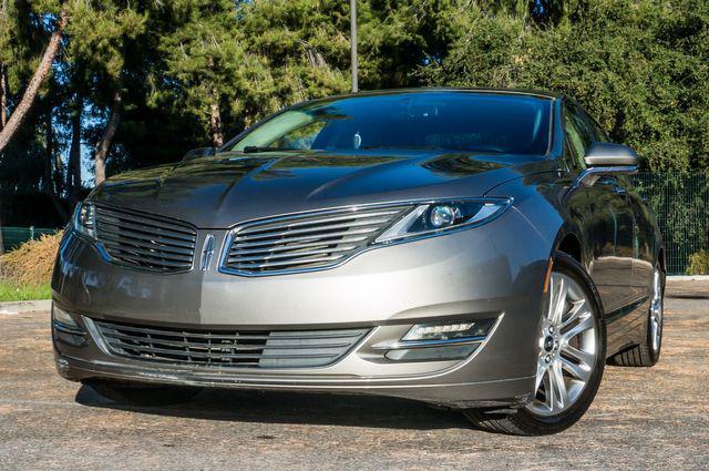 2015 lincoln mkz base