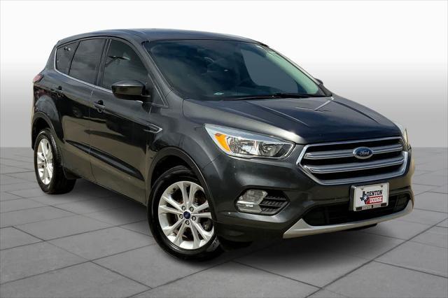 2017 ford escape se