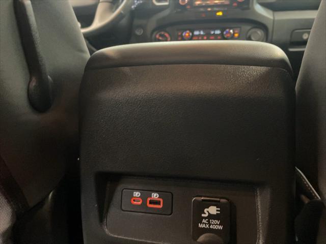2023 nissan frontier sv