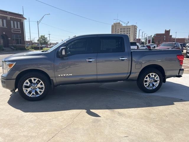 2021 nissan titan sv