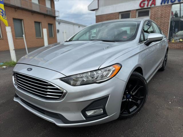 2019 ford fusion se