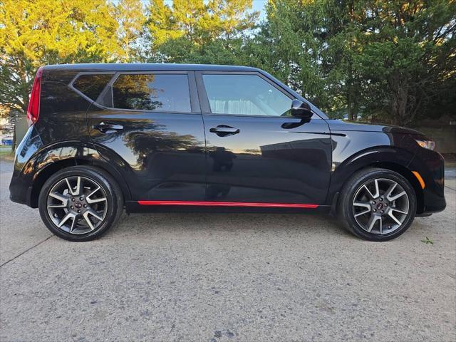 2020 kia soul gt-line