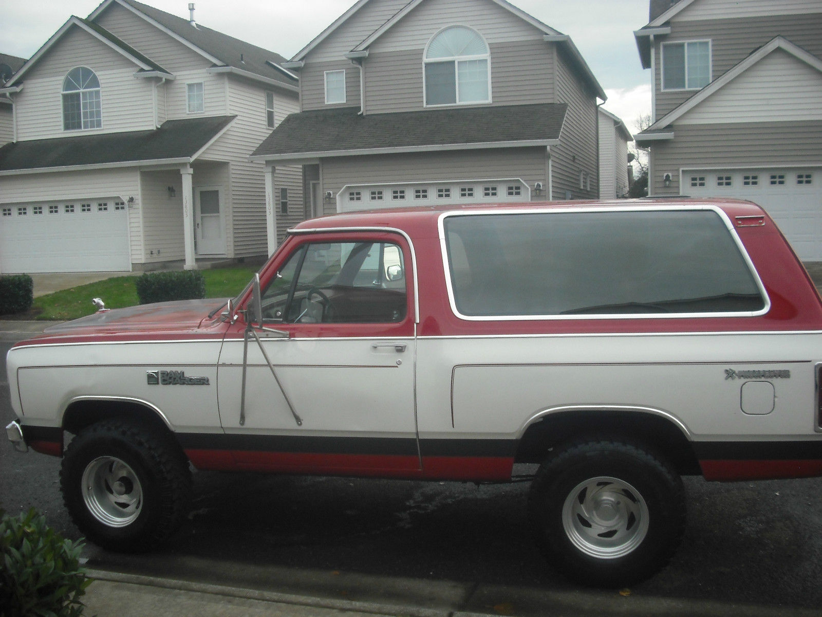 1985 dodge ramcharger royal se sport utility 2-door 5.9l