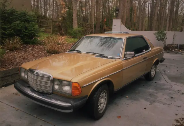 mercedes-benz 300cd coupe w123 rare euro turbodiesel 2-door