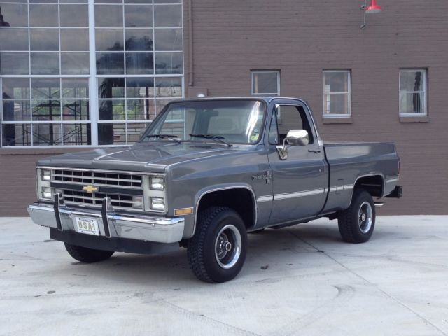 1987 chevy custom deluxe