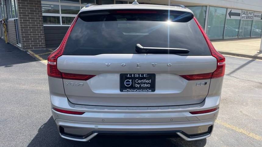 2024 volvo xc60 b5 ultimate dark theme