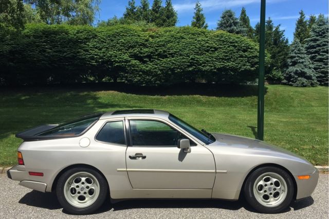 1986 porsche 944 35626 miles tan 4 cylinder engine 2.5l/151