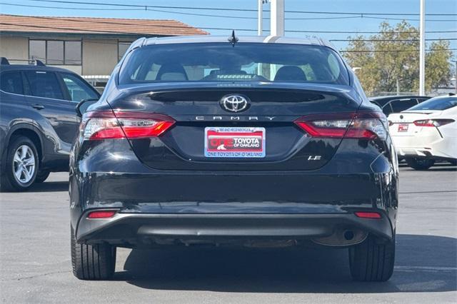 2022 toyota camry le