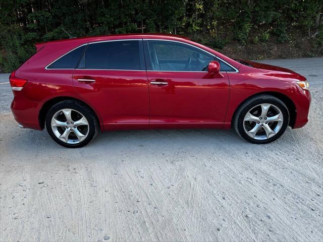 2010 toyota venza base