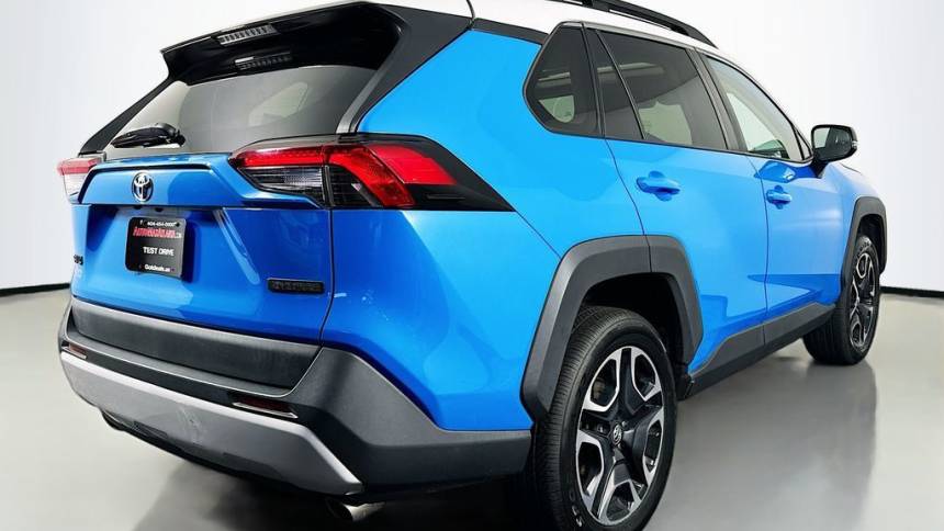 2019 toyota rav4 adventure