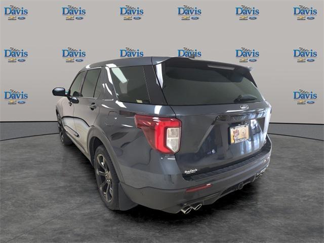 2022 ford explorer st