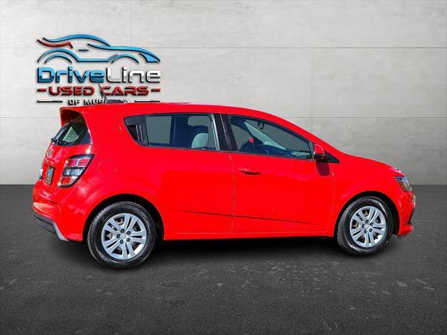 2020 chevrolet sonic fwd hatchback 1fl 5-door