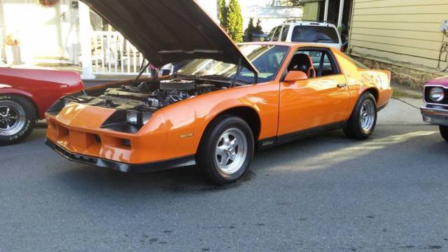 z28 1984 chevy camaro orange 350 small bloock