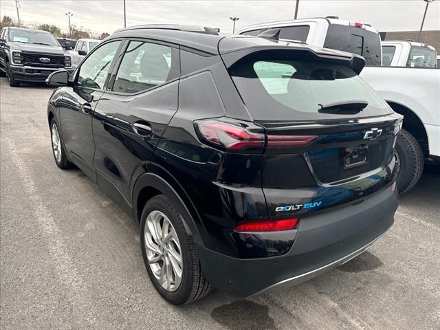 2023 chevrolet bolt euv lt