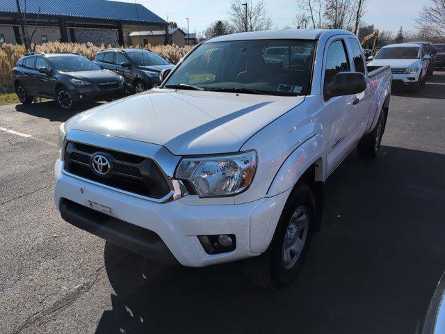 2014 toyota tacoma base