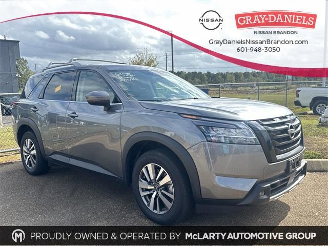 2023 nissan pathfinder sl