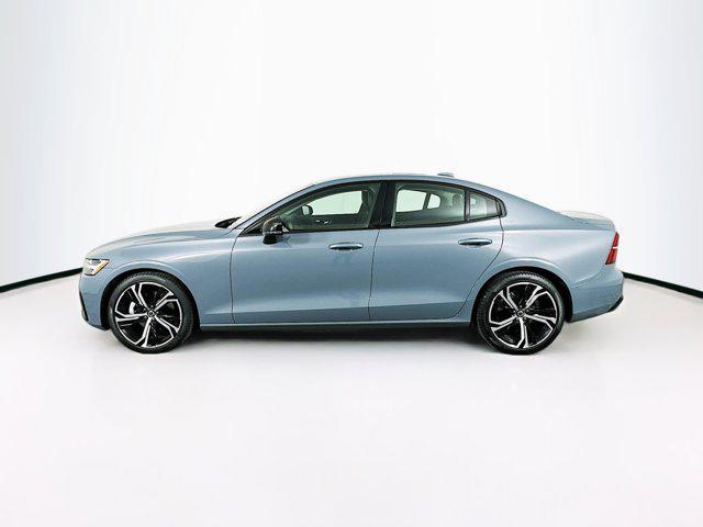 2024 volvo s60 b5 core dark theme
