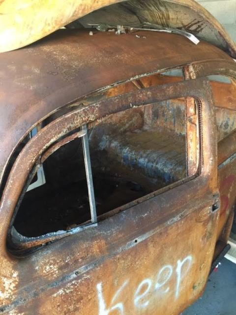 1955 volkswagen beetle matching body & pan for parts