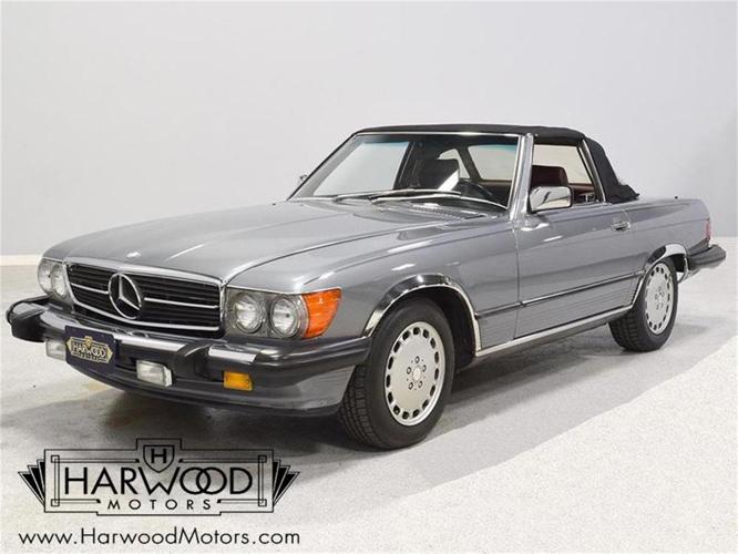 1988 mercedes-benz 560sl in macedonia, ohio