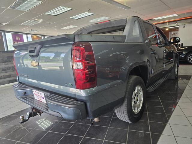 2011 chevrolet avalanche 1500 ls