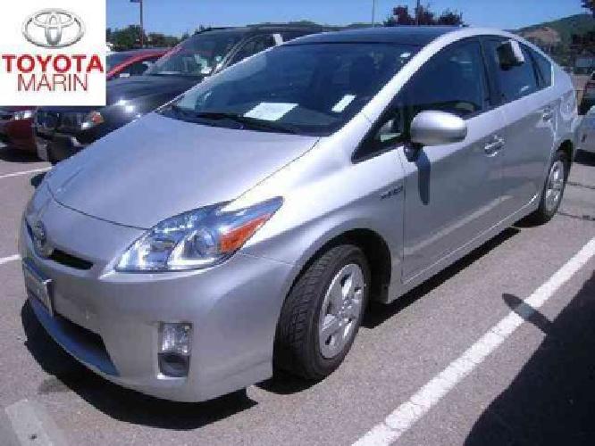 2010 toyota prius iv w/ solar roof pkg. & nav in san rafael, ca