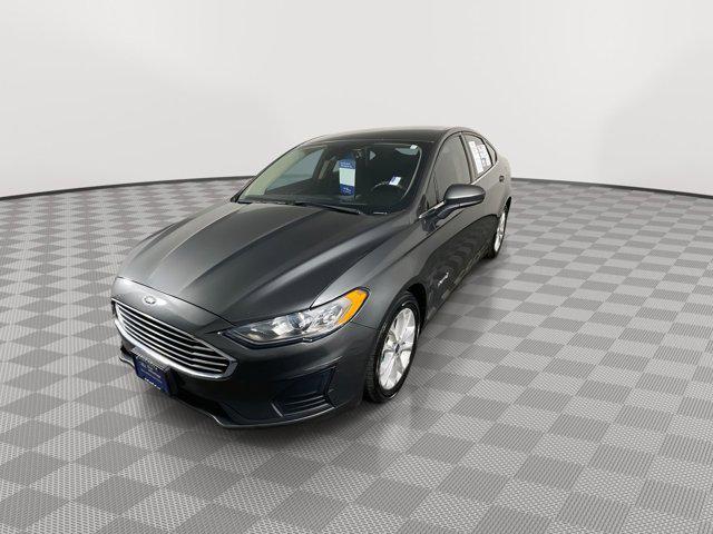 2019 ford fusion hybrid se