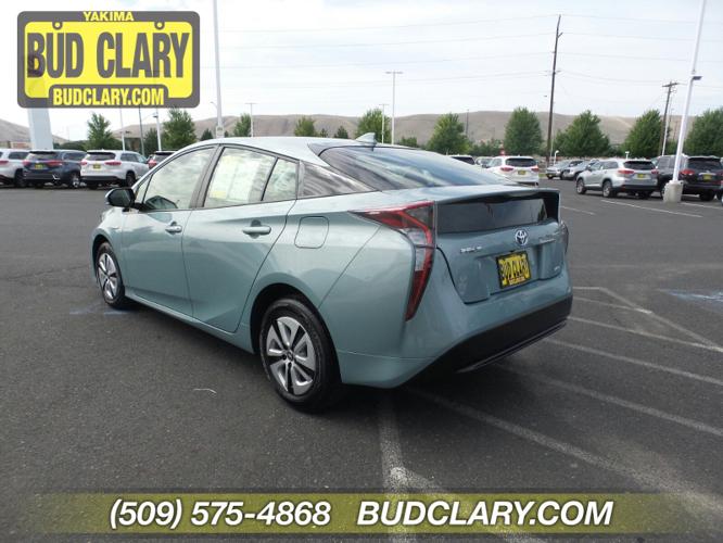 certified 2017 toyota prius two eco union gap, wa 98903 for sale in sumach, washington