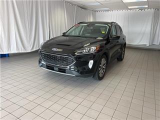 2022 Ford Escape titanium