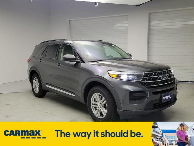 2020 ford explorer xlt