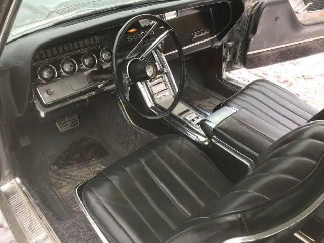 390, ac, black leather, cali car, 19,000 original miles