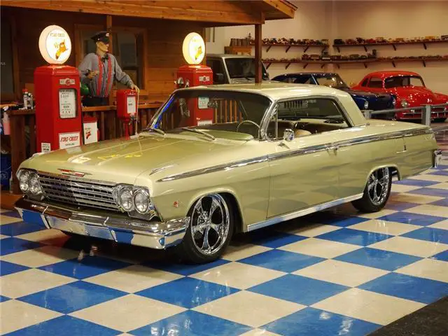 1962 chevrolet impala â€“ laurel green