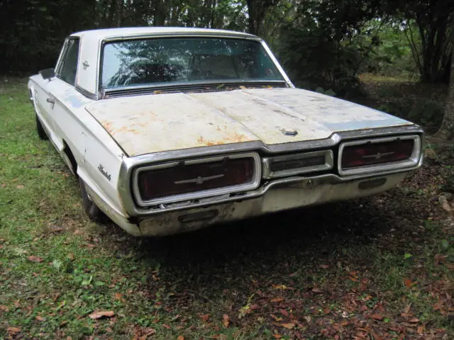 1965 ford thunderbird. rare light turquoise interior. runs /drives. 390 4 barrel