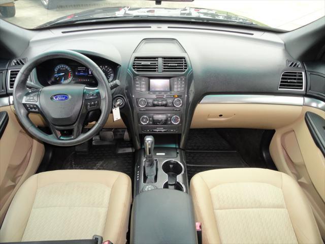2016 ford explorer base