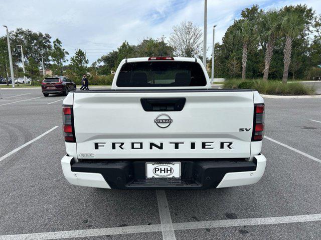 2022 nissan frontier sv