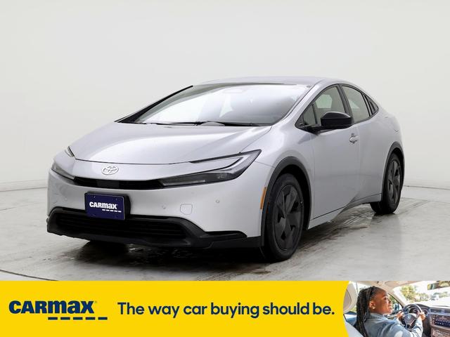 2023 toyota prius le