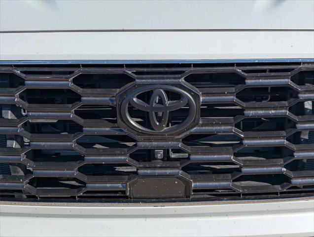 2024 toyota sequoia sr5