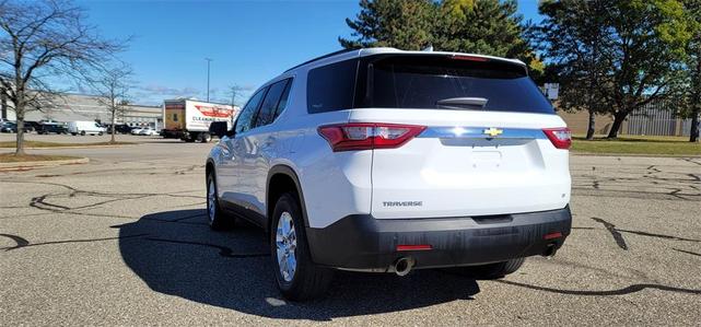 2021 chevrolet traverse lt cloth