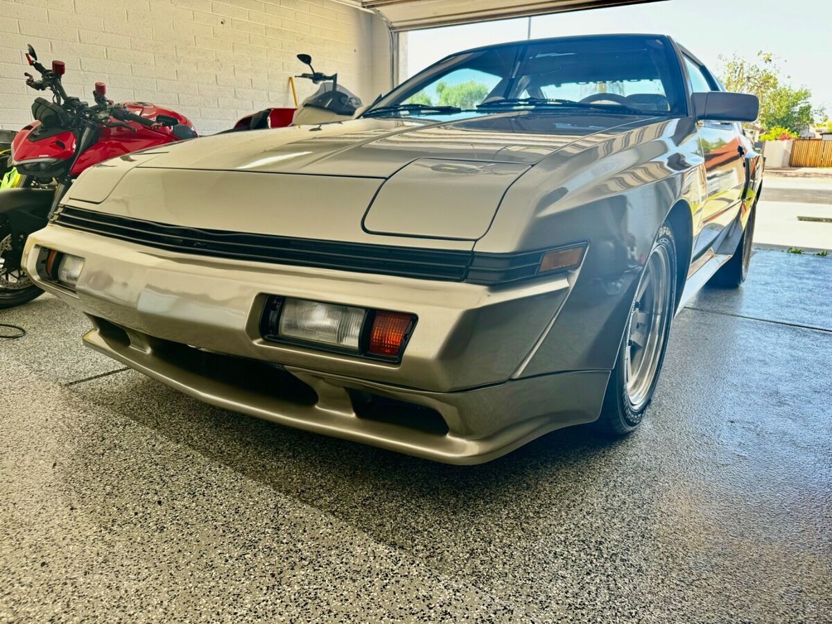 1987 mitsubishi starion esi-r coupe 2-door 2.6l turbo low miles!!!