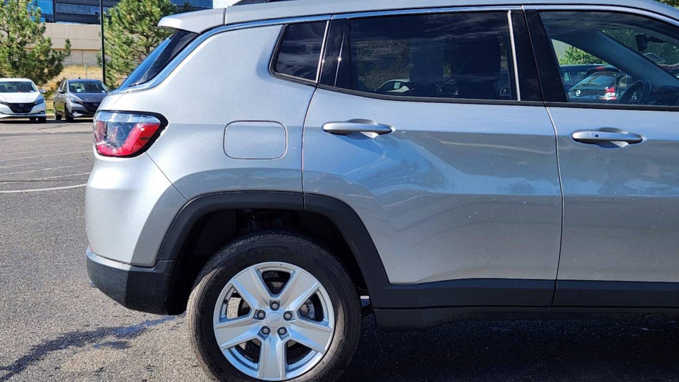 2022 jeep compass latitude