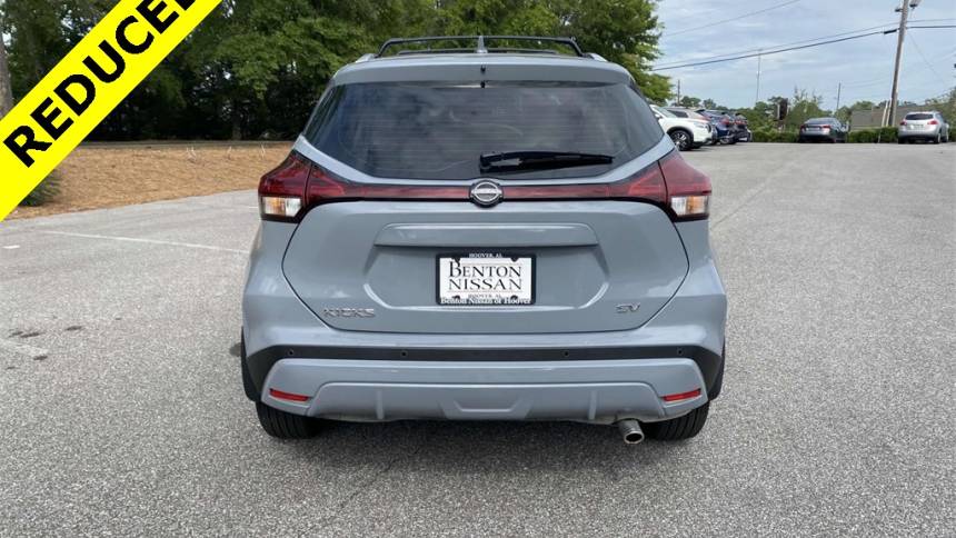 2024 nissan kicks sv