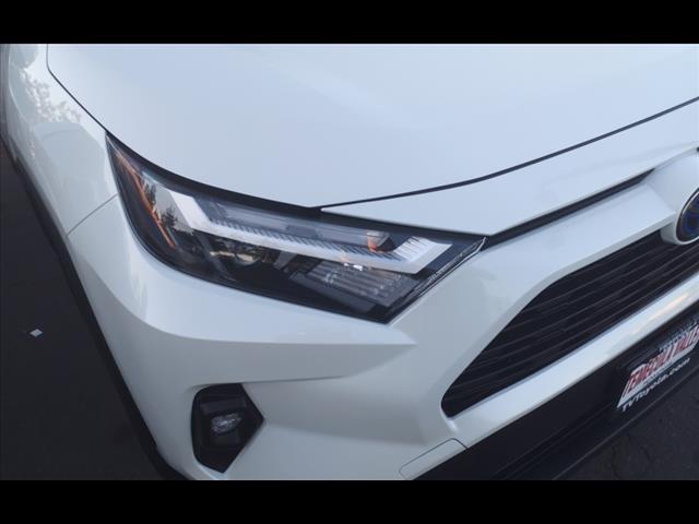 2022 toyota rav4 hybrid xle premium