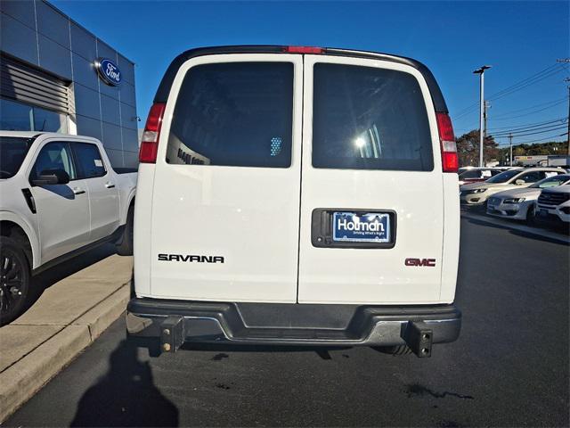 2022 gmc savana 2500 work van