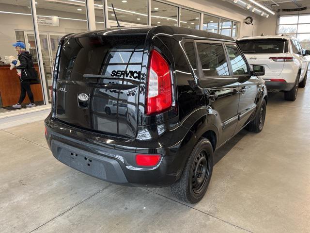 2012 kia soul base