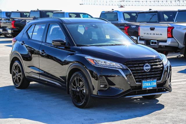 2023 nissan kicks sr